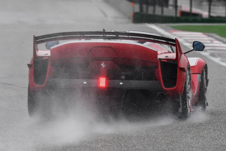  Ferrari FXX-K Evo 2018 года  (фото 20 из 23)